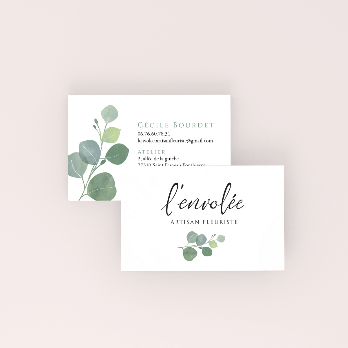 Carte de visite blanche avec illustration végétale et logo L’Envolée Fleuriste