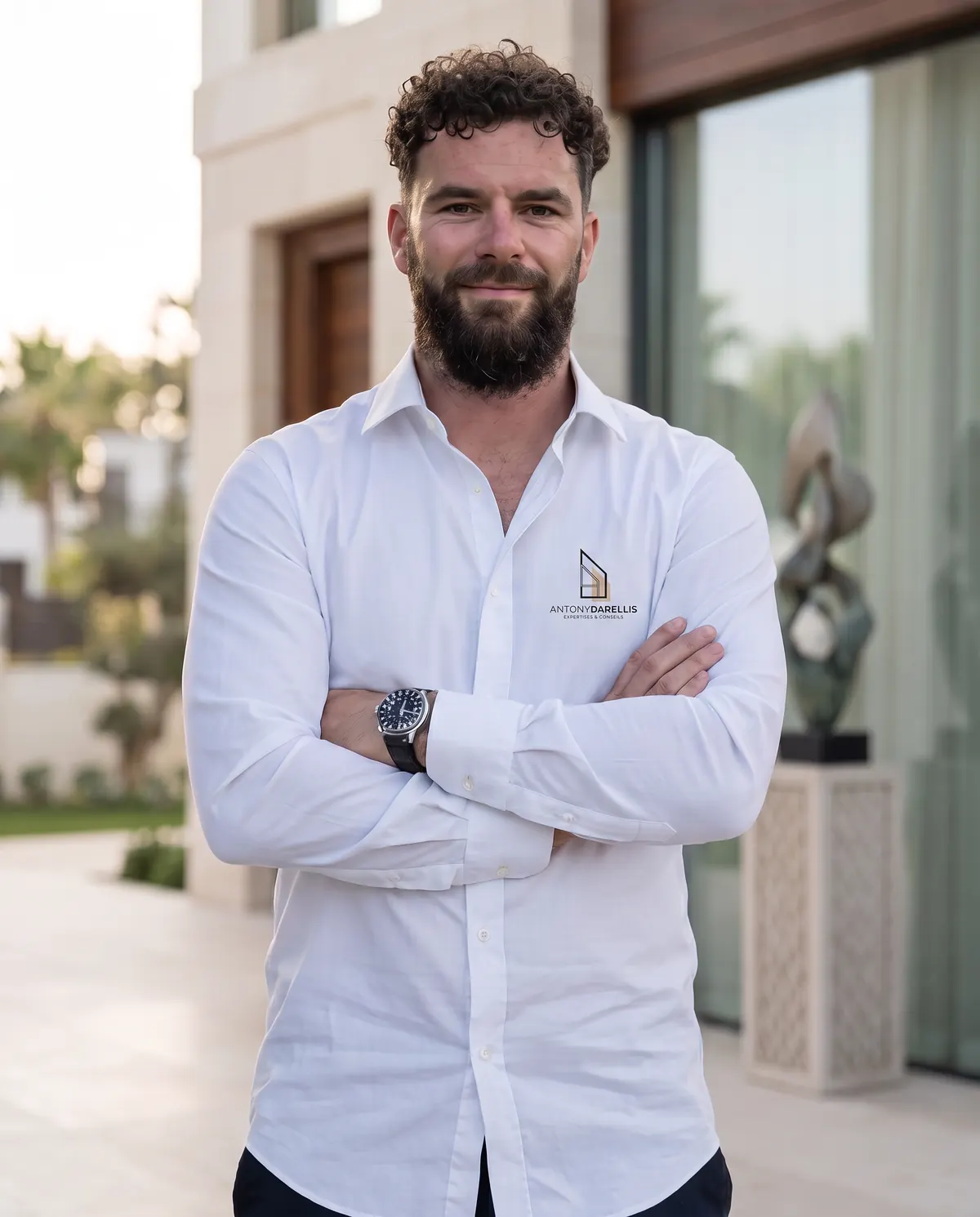 Chemise à rabats au monogramme AD